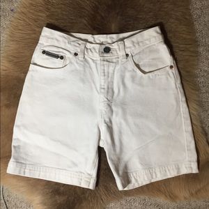 White High waisted Bermuda shorts